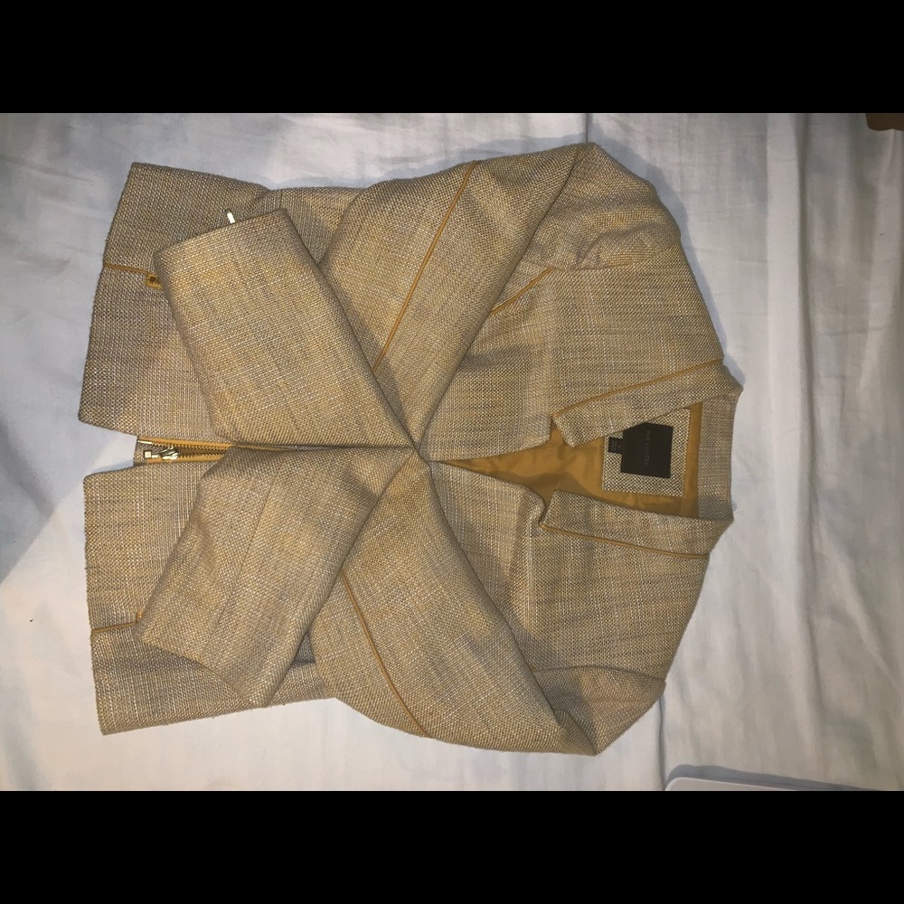 The limited muster blazer